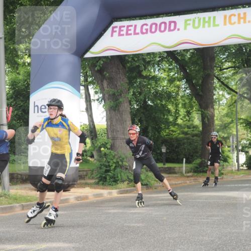 29.06.2025 - hella hamburg halbmarathon KatJ http://msf.ph/oto/8165286 29.06.2025 09:14:57 Zwischen KM18-KM19  meine-sportfotos.de