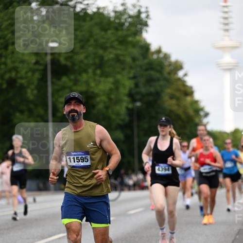 29.06.2025 - hella hamburg halbmarathon Dr. Thomas Lammeyer http://msf.ph/oto/8165295 29.06.2025 10:09:16 Kennedybrücke 1126, 1213, 1347, 1559, 2298, 2424, 2540, 2852, 3071, 3578, 4293, 4394, 4538, 5869, 6059, 6907, 6908, 7017, 7826, 8316, 9007, 9165, 9680, 10694, 10834, 11088 meine-sportfotos.de