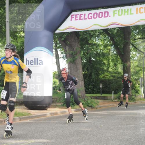 29.06.2025 - hella hamburg halbmarathon KatJ http://msf.ph/oto/8165313 29.06.2025 09:14:57 Zwischen KM18-KM19  meine-sportfotos.de