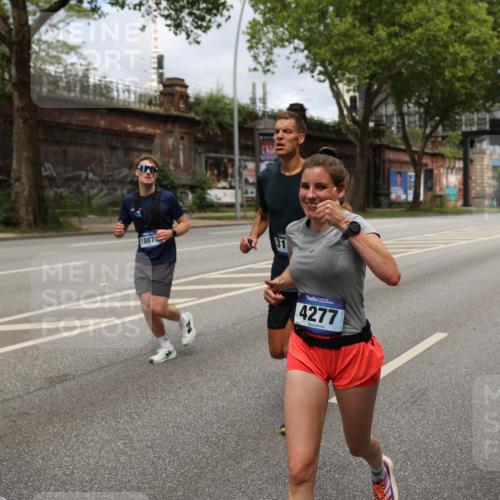 29.06.2025 - hella hamburg halbmarathon Yannick Fuchs http://msf.ph/oto/8165325 29.06.2025 10:40:13 20KM 1569, 1600, 1920, 2048, 2138, 2189, 2270, 2590, 2707, 3056, 3186, 3477, 4277, 4345, 4854, 6071, 6290, 6460, 6532, 6711, 7056, 7385, 7450, 8269, 8374, 8577, 8668, 9585, 10792, 10796, 11094, 11495, 11773, 11936, 12084, 12277, 13525, 14062, 14200, 14228, 14385, 14462, 14764, 14804, 14911, 15563, 15741, 16513, 16624, 17499, 17674, 17835, 18081, 18346, 18637, 18878 meine-sportfotos.de