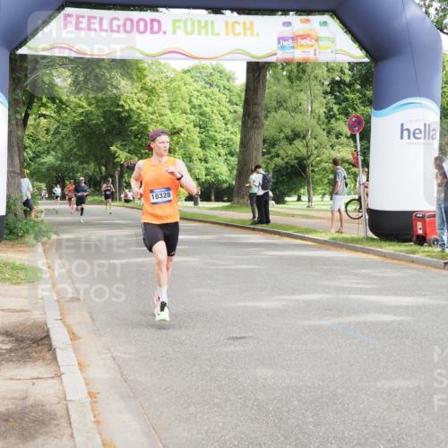 29.06.2025 - hella hamburg halbmarathon MichiJ http://msf.ph/oto/8165334 29.06.2025 10:13:51 Zwischen KM18-KM19 18328 meine-sportfotos.de