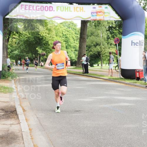 29.06.2025 - hella hamburg halbmarathon MichiJ http://msf.ph/oto/8165363 29.06.2025 10:13:52 Zwischen KM18-KM19 18328 meine-sportfotos.de