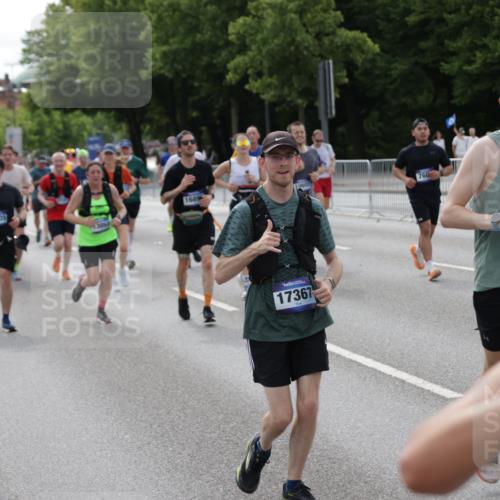 29.06.2025 - hella hamburg halbmarathon Jannik Wohlers http://msf.ph/oto/8165407 29.06.2025 10:20:37 Lombardsbrücke 1266, 1658, 2383, 2923, 2945, 2986, 3161, 3453, 3813, 4082, 4350, 5041, 5061, 5767, 6275, 6308, 7228, 7608, 8113, 8724, 8726, 9005, 9011, 9108, 9236, 9981, 10585, 10602, 11145, 11698, 12175, 12395, 12561, 12694, 12844, 13057, 13448, 13508, 14157, 14610, 14611, 14615, 14670, 14986, 15020, 15470, 15736, 15767, 15913, 16256, 16896, 16950, 17035, 17367, 17832, 18141, 18305, 18397, 18784, 19124, 19125 meine-sportfotos.de
