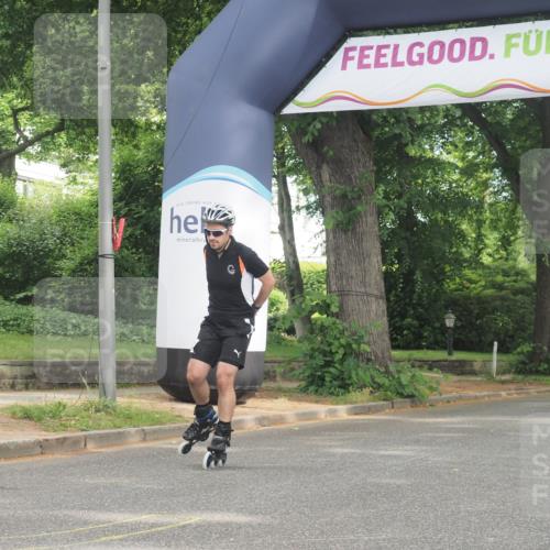 29.06.2025 - hella hamburg halbmarathon KatJ http://msf.ph/oto/8165496 29.06.2025 09:14:59 Zwischen KM18-KM19  meine-sportfotos.de