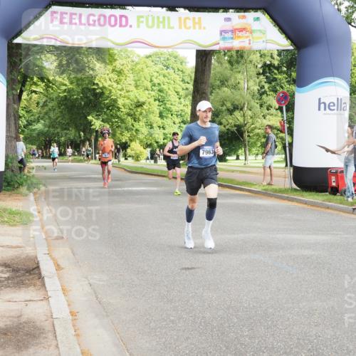 29.06.2025 - hella hamburg halbmarathon MichiJ http://msf.ph/oto/8165584 29.06.2025 10:13:58 Zwischen KM18-KM19 7963, 18328 meine-sportfotos.de