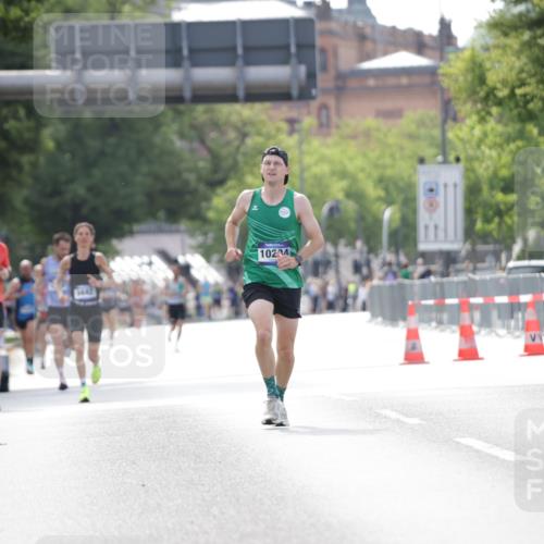29.06.2025 - hella hamburg halbmarathon Jannik Wohlers http://msf.ph/oto/8165698 29.06.2025 09:40:53 Lombardsbrücke 7834, 7963, 10234, 11624, 17886 meine-sportfotos.de