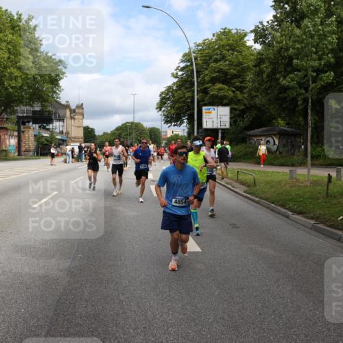 29.06.2025 - hella hamburg halbmarathon Yannick Fuchs http://msf.ph/oto/8165712 29.06.2025 10:40:17 20KM 1569, 1600, 1759, 1920, 2048, 2138, 2189, 2590, 2707, 3056, 3186, 3477, 4345, 4854, 6071, 6290, 6460, 6532, 6711, 7385, 7450, 7961, 8269, 8577, 8668, 9585, 10792, 10796, 11094, 11125, 11495, 11773, 11936, 12084, 12277, 13525, 14062, 14200, 14228, 14385, 14462, 14804, 14911, 15563, 15741, 16513, 16624, 17499, 17674, 17835, 18081, 18637, 18878 meine-sportfotos.de