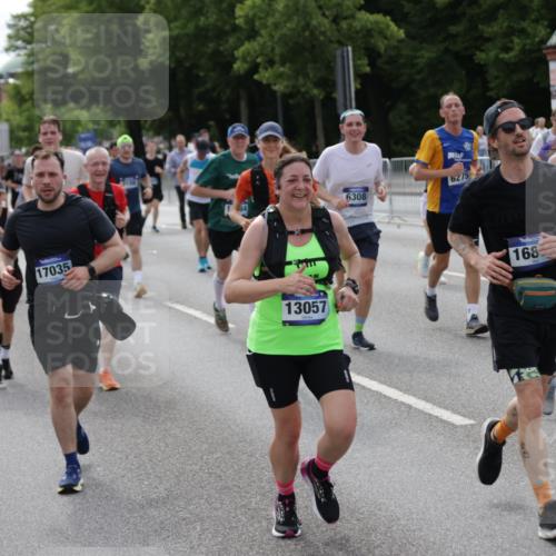 29.06.2025 - hella hamburg halbmarathon Jannik Wohlers http://msf.ph/oto/8165717 29.06.2025 10:20:39 Lombardsbrücke 1028, 1266, 1658, 2383, 2923, 2945, 2956, 2986, 3161, 3453, 3813, 4082, 4350, 5041, 5061, 5767, 6275, 6308, 7228, 7608, 8113, 8724, 8726, 9005, 9011, 9108, 9236, 10585, 10602, 11698, 11775, 12175, 12395, 12561, 12694, 13057, 13448, 13508, 14615, 14809, 14819, 14986, 15020, 15470, 15736, 15767, 15913, 16256, 16896, 17035, 17341, 17367, 17832, 18141, 18170, 18305, 18397, 18784, 18809, 19124 meine-sportfotos.de
