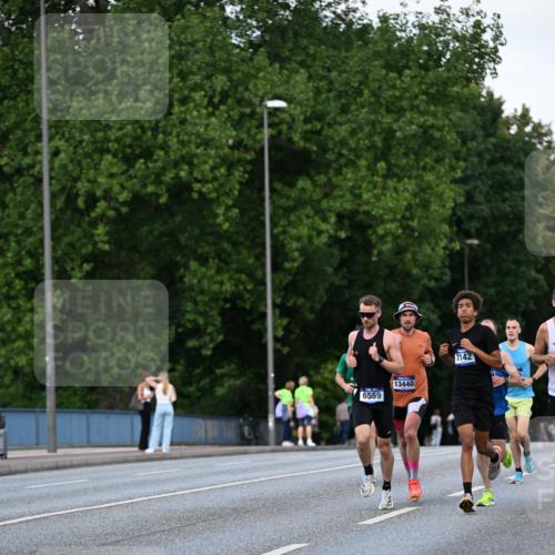 29.06.2025 - hella hamburg halbmarathon Dr. Thomas Lammeyer http://msf.ph/oto/8165728 29.06.2025 09:44:56 Kennedybrücke 1241, 2892, 6559, 7862, 10780, 11194 meine-sportfotos.de