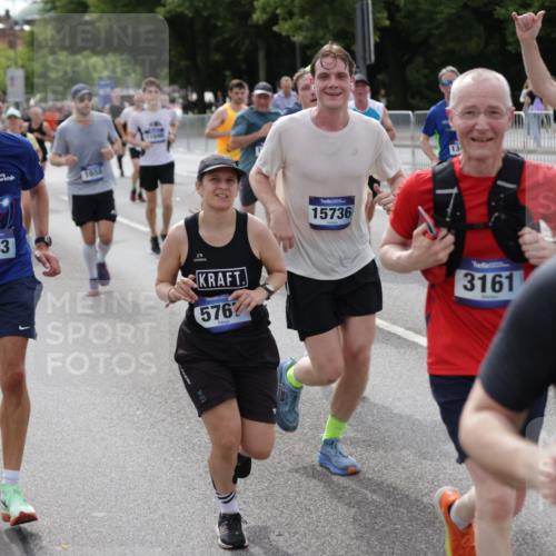 29.06.2025 - hella hamburg halbmarathon Jannik Wohlers http://msf.ph/oto/8166000 29.06.2025 10:20:41 Lombardsbrücke 1028, 1266, 1658, 2383, 2956, 2986, 3161, 3453, 3813, 4082, 4350, 5041, 5061, 5767, 6275, 6308, 7228, 7608, 8724, 8726, 9005, 9011, 9108, 9236, 9501, 10585, 10602, 11698, 11775, 12175, 12395, 12561, 12694, 13057, 13448, 13508, 14499, 14519, 14615, 14809, 14819, 14986, 15020, 15470, 15736, 15767, 15913, 16256, 16896, 17035, 17341, 17367, 18170, 18305, 18397, 18784, 18809 meine-sportfotos.de