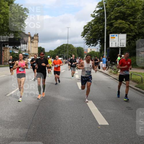 29.06.2025 - hella hamburg halbmarathon Yannick Fuchs http://msf.ph/oto/8166038 29.06.2025 10:40:21 20KM 1569, 1600, 1759, 1920, 2048, 2138, 2189, 2590, 3056, 3477, 4345, 4854, 6071, 6290, 6460, 6532, 6711, 7385, 7450, 7961, 8269, 8577, 8668, 9585, 10792, 10796, 11094, 11125, 11495, 11773, 11936, 12084, 12277, 13525, 14062, 14200, 14228, 14462, 14804, 14911, 15741, 16624, 17190, 17332, 17499, 17674, 17835, 18081, 18637, 19128 meine-sportfotos.de