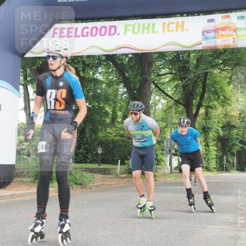 29.06.2025 - hella hamburg halbmarathon KatJ http://msf.ph/oto/8166077 29.06.2025 09:15:26 Zwischen KM18-KM19  meine-sportfotos.de