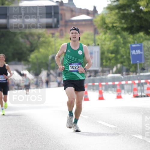 29.06.2025 - hella hamburg halbmarathon Jannik Wohlers http://msf.ph/oto/8166081 29.06.2025 09:40:55 Lombardsbrücke 7834, 7963, 10234, 11624, 17886 meine-sportfotos.de
