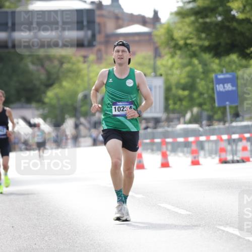 29.06.2025 - hella hamburg halbmarathon Jannik Wohlers http://msf.ph/oto/8166109 29.06.2025 09:40:55 Lombardsbrücke 7834, 7963, 10234, 11624, 17886 meine-sportfotos.de