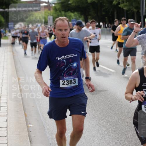 29.06.2025 - hella hamburg halbmarathon Jannik Wohlers http://msf.ph/oto/8166115 29.06.2025 10:20:42 Lombardsbrücke 1028, 1266, 1658, 2383, 2956, 2986, 3161, 3453, 3813, 4082, 4350, 5041, 5061, 5767, 6275, 6308, 7228, 7608, 8724, 8726, 9005, 9011, 9108, 9236, 9501, 10585, 10602, 11698, 11775, 12175, 12395, 12561, 12694, 13057, 13448, 13508, 14499, 14519, 14809, 14819, 14986, 15020, 15387, 15470, 15736, 15767, 15913, 16256, 16600, 16896, 17035, 17341, 17367, 18170, 18305, 18397, 18784, 18809 meine-sportfotos.de