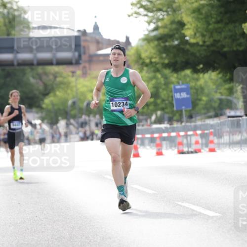 29.06.2025 - hella hamburg halbmarathon Jannik Wohlers http://msf.ph/oto/8166137 29.06.2025 09:40:56 Lombardsbrücke 7834, 7963, 9442, 10234, 11624, 17856, 17886 meine-sportfotos.de