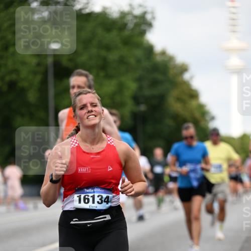 29.06.2025 - hella hamburg halbmarathon Dr. Thomas Lammeyer http://msf.ph/oto/8166240 29.06.2025 10:09:21 Kennedybrücke 1213, 1347, 1863, 2298, 2540, 3071, 3578, 4394, 5869, 6059, 6907, 6908, 7017, 7826, 8316, 8999, 9007, 9019, 9075, 9165, 9559, 9680, 10694, 11088 meine-sportfotos.de