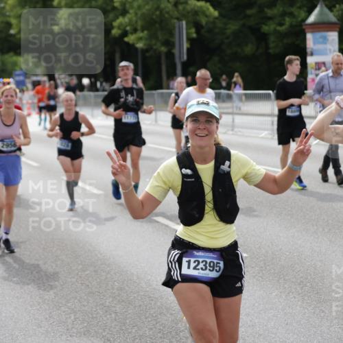 29.06.2025 - hella hamburg halbmarathon Jannik Wohlers http://msf.ph/oto/8166367 29.06.2025 10:20:46 Lombardsbrücke 1028, 1266, 1658, 2383, 2956, 2986, 3161, 3453, 3813, 4082, 5061, 5767, 6275, 6308, 7228, 7608, 8726, 8844, 9108, 9501, 10585, 10602, 11117, 11698, 11775, 12175, 12395, 12561, 12694, 13057, 13448, 13508, 14499, 14519, 14809, 14819, 14986, 15020, 15387, 15470, 15736, 15752, 15767, 15913, 16256, 16586, 16600, 16896, 17035, 17341, 17367, 17961, 18170, 18305, 18784, 18809 meine-sportfotos.de