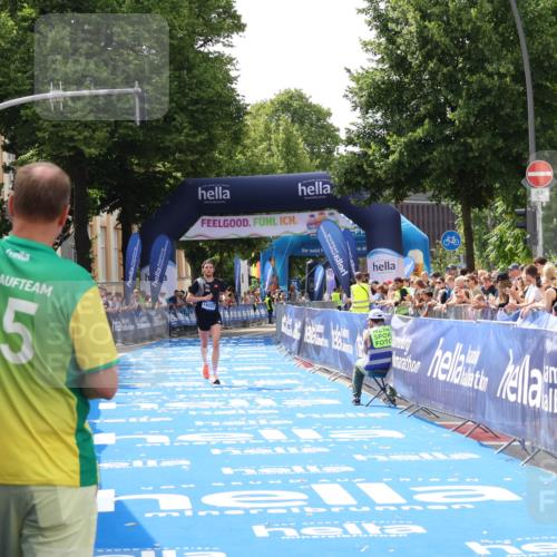 29.06.2025 - hella hamburg halbmarathon Zöllner http://msf.ph/oto/8166443 29.06.2025 10:14:31 Ziel 19227 meine-sportfotos.de