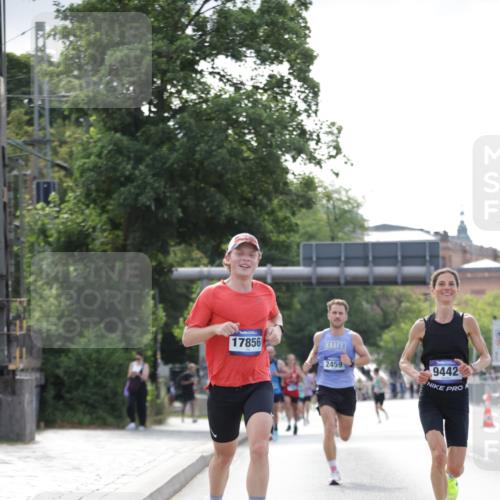 29.06.2025 - hella hamburg halbmarathon Jannik Wohlers http://msf.ph/oto/8166457 29.06.2025 09:40:59 Lombardsbrücke 2459, 7834, 7963, 9442, 10234, 11624, 17856, 17886 meine-sportfotos.de