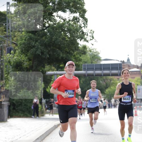 29.06.2025 - hella hamburg halbmarathon Jannik Wohlers http://msf.ph/oto/8166508 29.06.2025 09:41:00 Lombardsbrücke 2459, 7963, 9442, 10234, 11624, 17856, 17886 meine-sportfotos.de