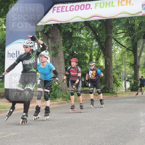 29.06.2025 - hella hamburg halbmarathon KatJ http://msf.ph/oto/8166547 29.06.2025 09:15:49 Zwischen KM18-KM19  meine-sportfotos.de