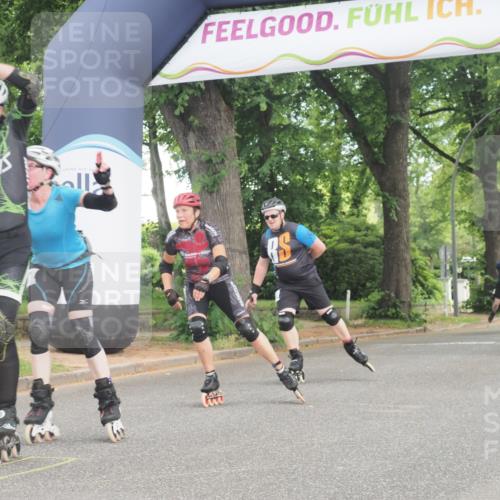 29.06.2025 - hella hamburg halbmarathon KatJ http://msf.ph/oto/8166593 29.06.2025 09:15:50 Zwischen KM18-KM19  meine-sportfotos.de