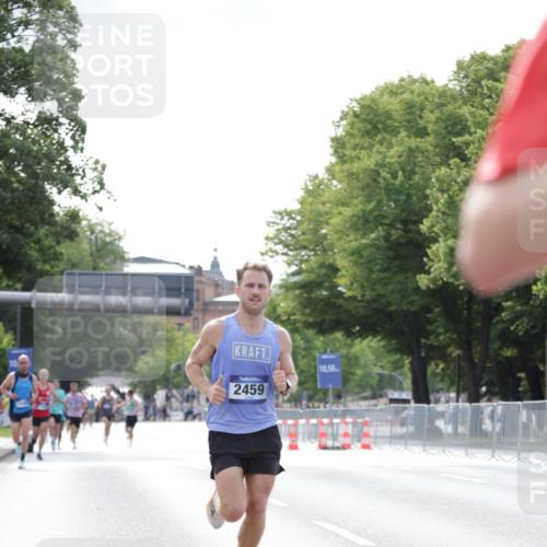 29.06.2025 - hella hamburg halbmarathon Jannik Wohlers http://msf.ph/oto/8166674 29.06.2025 09:41:02 Lombardsbrücke 2459, 7963, 9442, 10234, 11624, 17856, 17886 meine-sportfotos.de