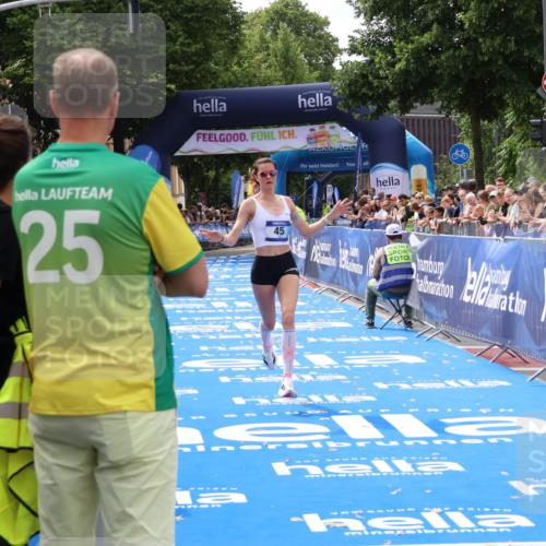 29.06.2025 - hella hamburg halbmarathon Zöllner http://msf.ph/oto/8166677 29.06.2025 10:15:51 Ziel 45 meine-sportfotos.de