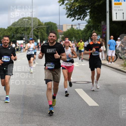 29.06.2025 - hella hamburg halbmarathon Yannick Fuchs http://msf.ph/oto/8166695 29.06.2025 10:40:33 20KM 1139, 1600, 1759, 1920, 2048, 2189, 2842, 3087, 4237, 4345, 4949, 6388, 6460, 6532, 6691, 6700, 7335, 7961, 8269, 8577, 8668, 11094, 11125, 11491, 11773, 11936, 12171, 12269, 12579, 13630, 13782, 14062, 14200, 14228, 14262, 14462, 14722, 14804, 15133, 15206, 15741, 15900, 16127, 16286, 17008, 17190, 17332, 17492, 17892, 19128 meine-sportfotos.de