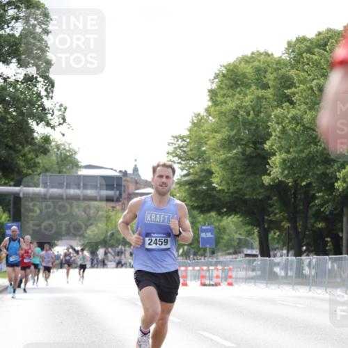 29.06.2025 - hella hamburg halbmarathon Jannik Wohlers http://msf.ph/oto/8166702 29.06.2025 09:41:02 Lombardsbrücke 2459, 7963, 9442, 10234, 11624, 17856, 17886 meine-sportfotos.de