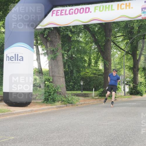 29.06.2025 - hella hamburg halbmarathon KatJ http://msf.ph/oto/8166713 29.06.2025 09:15:51 Zwischen KM18-KM19  meine-sportfotos.de