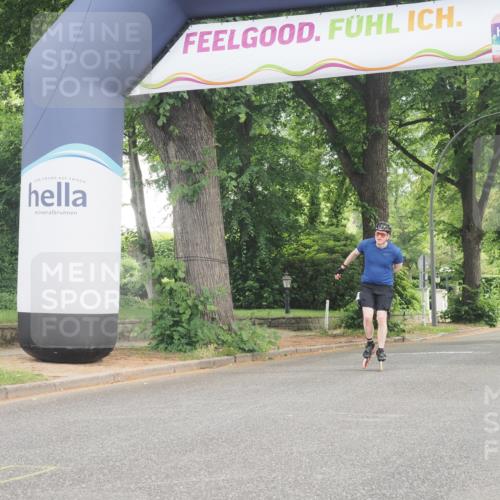 29.06.2025 - hella hamburg halbmarathon KatJ http://msf.ph/oto/8166783 29.06.2025 09:15:51 Zwischen KM18-KM19  meine-sportfotos.de