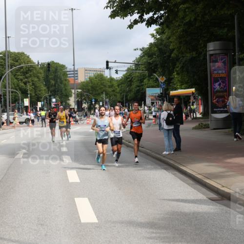 29.06.2025 - hella hamburg halbmarathon Yannick Fuchs http://msf.ph/oto/8166795 29.06.2025 10:22:49 20KM 1122, 2203, 4678, 5367, 7651, 8731, 9804, 10485, 10655, 12341, 13941, 14757, 15576, 15583, 16377, 17354, 17893, 18567, 18832, 19114 meine-sportfotos.de