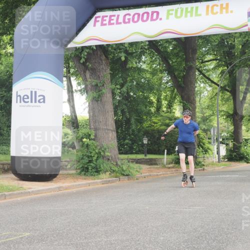 29.06.2025 - hella hamburg halbmarathon KatJ http://msf.ph/oto/8166820 29.06.2025 09:15:52 Zwischen KM18-KM19  meine-sportfotos.de