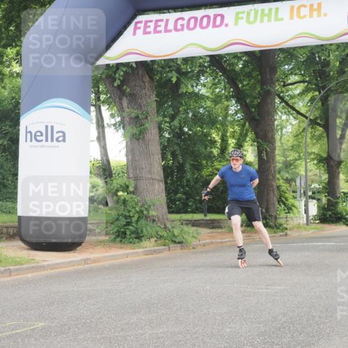 29.06.2025 - hella hamburg halbmarathon KatJ http://msf.ph/oto/8166879 29.06.2025 09:15:52 Zwischen KM18-KM19  meine-sportfotos.de