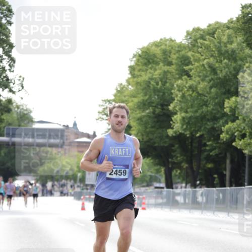 29.06.2025 - hella hamburg halbmarathon Jannik Wohlers http://msf.ph/oto/8166900 29.06.2025 09:41:02 Lombardsbrücke 2459, 7963, 9442, 10234, 11624, 17856, 17886 meine-sportfotos.de