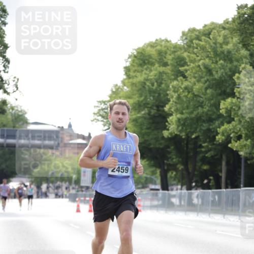 29.06.2025 - hella hamburg halbmarathon Jannik Wohlers http://msf.ph/oto/8166920 29.06.2025 09:41:02 Lombardsbrücke 2459, 7963, 9442, 10234, 11624, 17856, 17886 meine-sportfotos.de