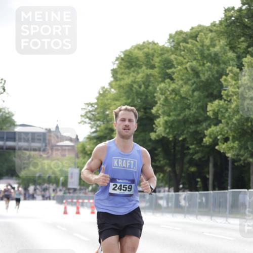 29.06.2025 - hella hamburg halbmarathon Jannik Wohlers http://msf.ph/oto/8166960 29.06.2025 09:41:03 Lombardsbrücke 2459, 7963, 9442, 10234, 11624, 16484, 17856, 17886 meine-sportfotos.de