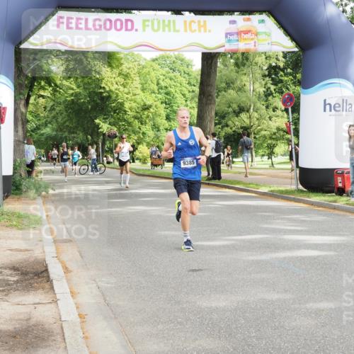 29.06.2025 - hella hamburg halbmarathon MichiJ http://msf.ph/oto/8166965 29.06.2025 10:14:17 Zwischen KM18-KM19 10234, 11194, 19078 meine-sportfotos.de