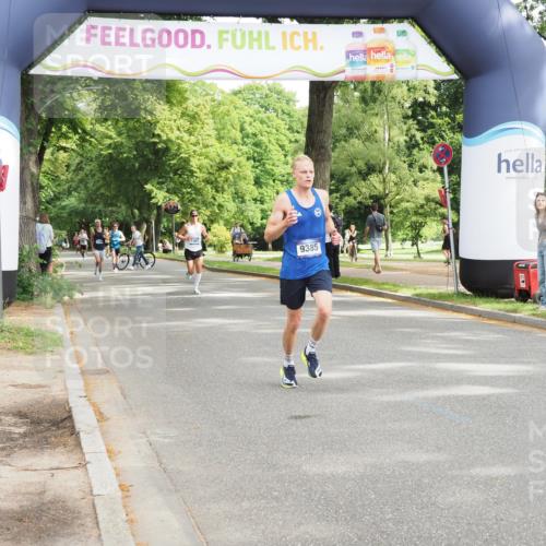 29.06.2025 - hella hamburg halbmarathon MichiJ http://msf.ph/oto/8166994 29.06.2025 10:14:18 Zwischen KM18-KM19 9385, 10234, 11194, 19078 meine-sportfotos.de