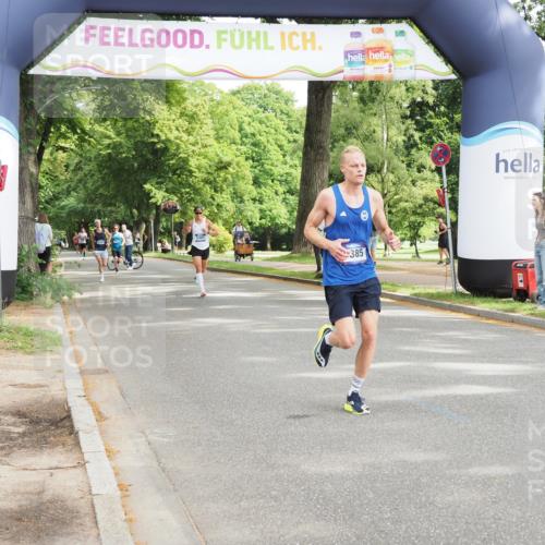 29.06.2025 - hella hamburg halbmarathon MichiJ http://msf.ph/oto/8167050 29.06.2025 10:14:18 Zwischen KM18-KM19 9385, 10234, 11194, 19078 meine-sportfotos.de