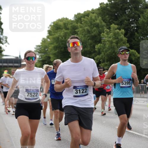 29.06.2025 - hella hamburg halbmarathon Jannik Wohlers http://msf.ph/oto/8167076 29.06.2025 10:20:57 Lombardsbrücke 1028, 1401, 2271, 2635, 2815, 2956, 2986, 3122, 3817, 3825, 3826, 4786, 5373, 5395, 5493, 6103, 6844, 7375, 7522, 7553, 7781, 8095, 8844, 9100, 9499, 9501, 9624, 10374, 10921, 11117, 11610, 11698, 11775, 12018, 12368, 12395, 13584, 14118, 14499, 14519, 14664, 14809, 14819, 15267, 15387, 15404, 15603, 15752, 16107, 16586, 16600, 17341, 17799, 17961, 17969, 18170, 18809, 19012 meine-sportfotos.de