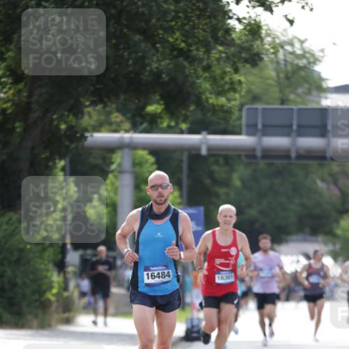 29.06.2025 - hella hamburg halbmarathon Jannik Wohlers http://msf.ph/oto/8167101 29.06.2025 09:41:05 Lombardsbrücke 2459, 9442, 10234, 11624, 16484, 17856, 17886 meine-sportfotos.de