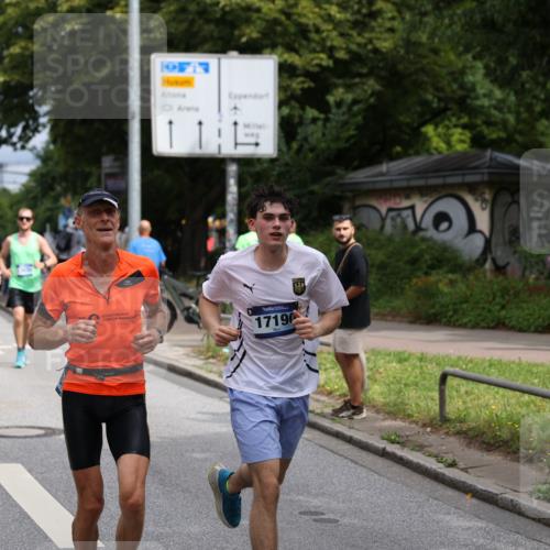 29.06.2025 - hella hamburg halbmarathon Yannick Fuchs http://msf.ph/oto/8167112 29.06.2025 10:40:43 20KM 1139, 1759, 2842, 3087, 4091, 4237, 4497, 4949, 5459, 6388, 6421, 6691, 6700, 6978, 7335, 7961, 8142, 8482, 8577, 8981, 9232, 9386, 9529, 9786, 11094, 11125, 11185, 11491, 12171, 12269, 12579, 12651, 12891, 13630, 13698, 13782, 13940, 14045, 14262, 14541, 14722, 15133, 15149, 15157, 15206, 15900, 16127, 16286, 17008, 17190, 17281, 17332, 17461, 17492, 17892, 18118, 19128 meine-sportfotos.de
