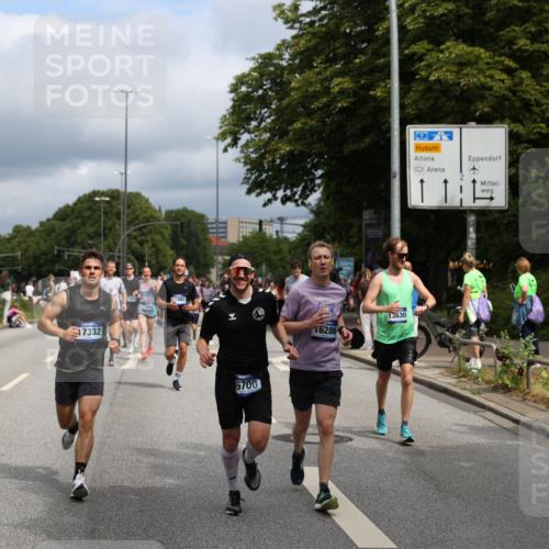 29.06.2025 - hella hamburg halbmarathon Yannick Fuchs http://msf.ph/oto/8167146 29.06.2025 10:40:45 20KM 1139, 1759, 2842, 3087, 4091, 4237, 4497, 4949, 5459, 6388, 6421, 6691, 6700, 6978, 7335, 7961, 8023, 8142, 8482, 8981, 9232, 9386, 9529, 9786, 11125, 11185, 11491, 12171, 12269, 12579, 12651, 12891, 13630, 13698, 13782, 13940, 14045, 14262, 14541, 14722, 15133, 15149, 15157, 15206, 15900, 16081, 16127, 16286, 17008, 17190, 17281, 17332, 17353, 17461, 17492, 17865, 17892, 18118, 19128 meine-sportfotos.de