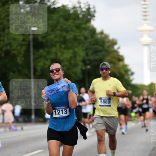 29.06.2025 - hella hamburg halbmarathon Dr. Thomas Lammeyer http://msf.ph/oto/8167149 29.06.2025 10:09:24 Kennedybrücke 1213, 1863, 2298, 3071, 3578, 4014, 4220, 4394, 5869, 6059, 6907, 6908, 7826, 8316, 8999, 9007, 9019, 9075, 9165, 9559, 9680, 10694, 11088 meine-sportfotos.de
