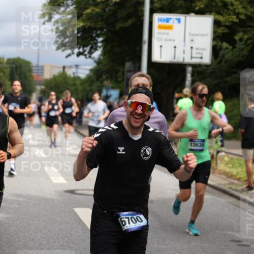29.06.2025 - hella hamburg halbmarathon Yannick Fuchs http://msf.ph/oto/8167166 29.06.2025 10:40:46 20KM 1139, 1759, 2842, 3087, 4091, 4237, 4497, 4949, 5459, 6388, 6421, 6691, 6700, 6978, 7335, 7961, 8023, 8142, 8482, 8981, 9232, 9386, 9529, 9786, 9794, 11125, 11185, 11491, 12171, 12269, 12579, 12651, 12891, 13630, 13698, 13782, 13940, 14045, 14262, 14541, 14722, 15133, 15149, 15157, 15206, 15684, 15900, 16081, 16127, 16286, 17008, 17190, 17281, 17332, 17353, 17461, 17492, 17865, 17892, 18118, 19128 meine-sportfotos.de