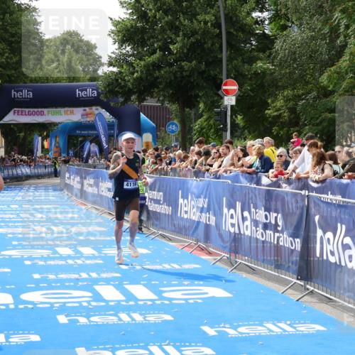 29.06.2025 - hella hamburg halbmarathon Zöllner http://msf.ph/oto/8167172 29.06.2025 10:17:12 Ziel 4116 meine-sportfotos.de