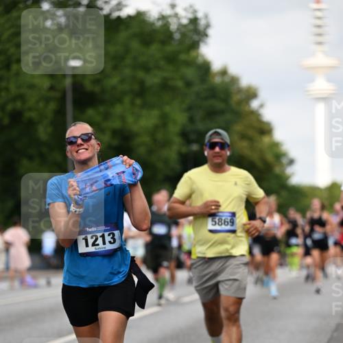 29.06.2025 - hella hamburg halbmarathon Dr. Thomas Lammeyer http://msf.ph/oto/8167208 29.06.2025 10:09:24 Kennedybrücke 1213, 1863, 2298, 3071, 3578, 4014, 4220, 4394, 5869, 6059, 6907, 6908, 7826, 8316, 8999, 9007, 9019, 9075, 9165, 9559, 9680, 10694, 11088 meine-sportfotos.de